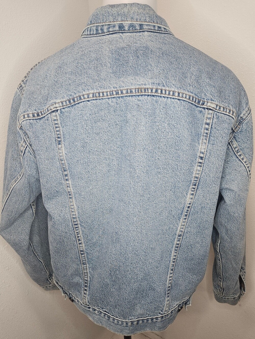 Levi's Distressed Trucker Jacket 70518 Men's Large - Picture 4 of 10
